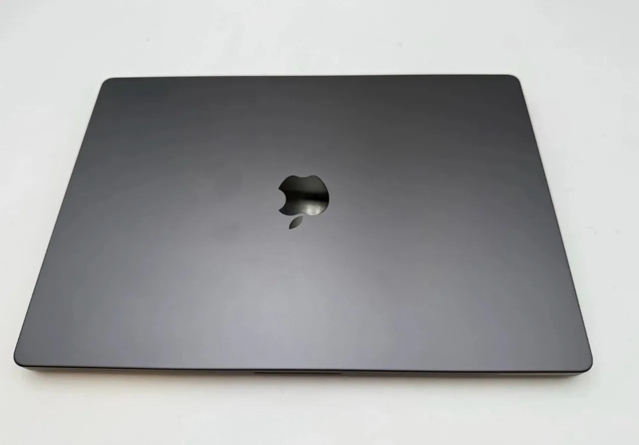 MacBook Pro m3 pro 16 - Foto 5