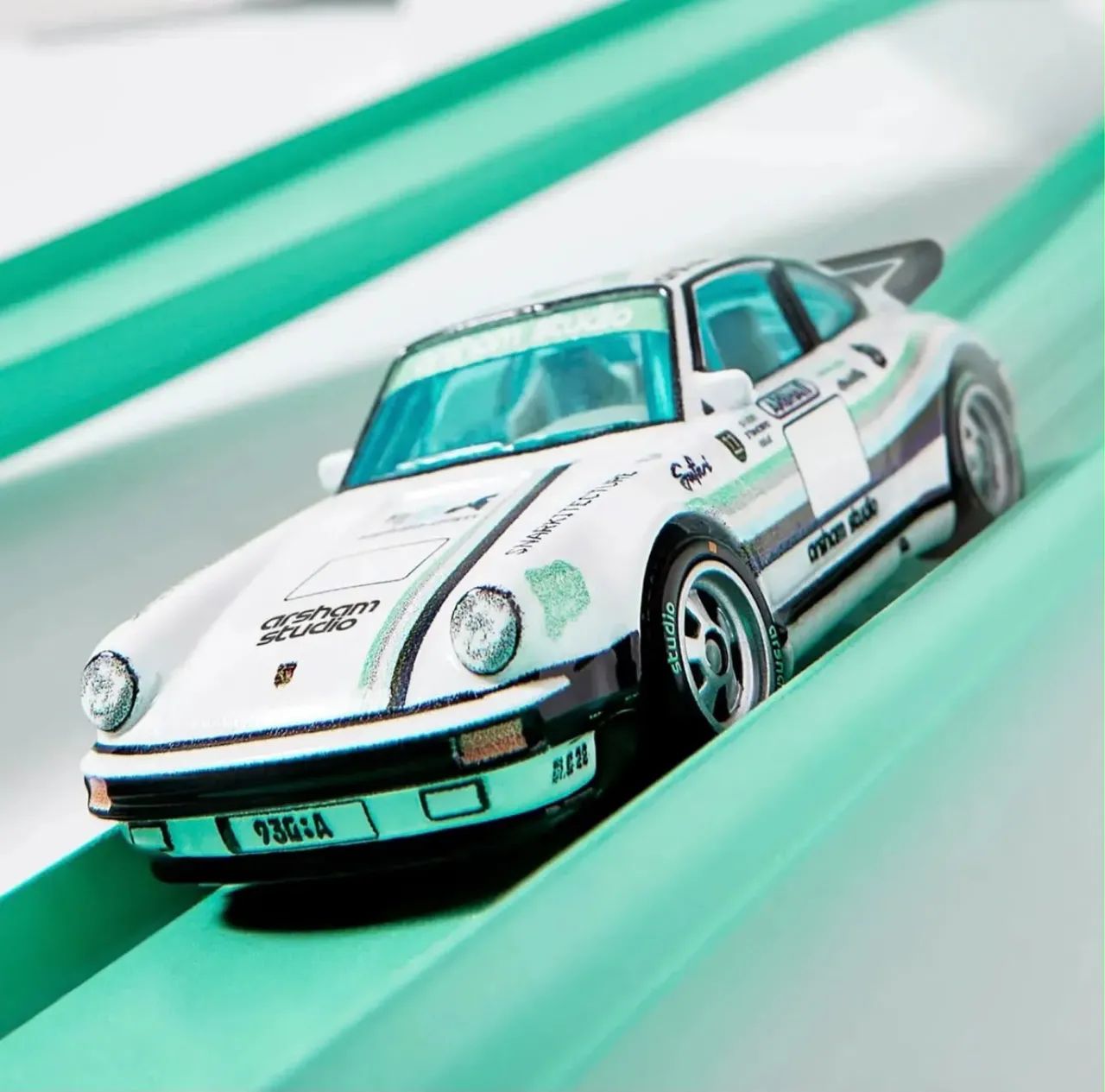 Hot Wheels RLC Porsche 930a Daniel Arshram - Brinquedos e Jogos