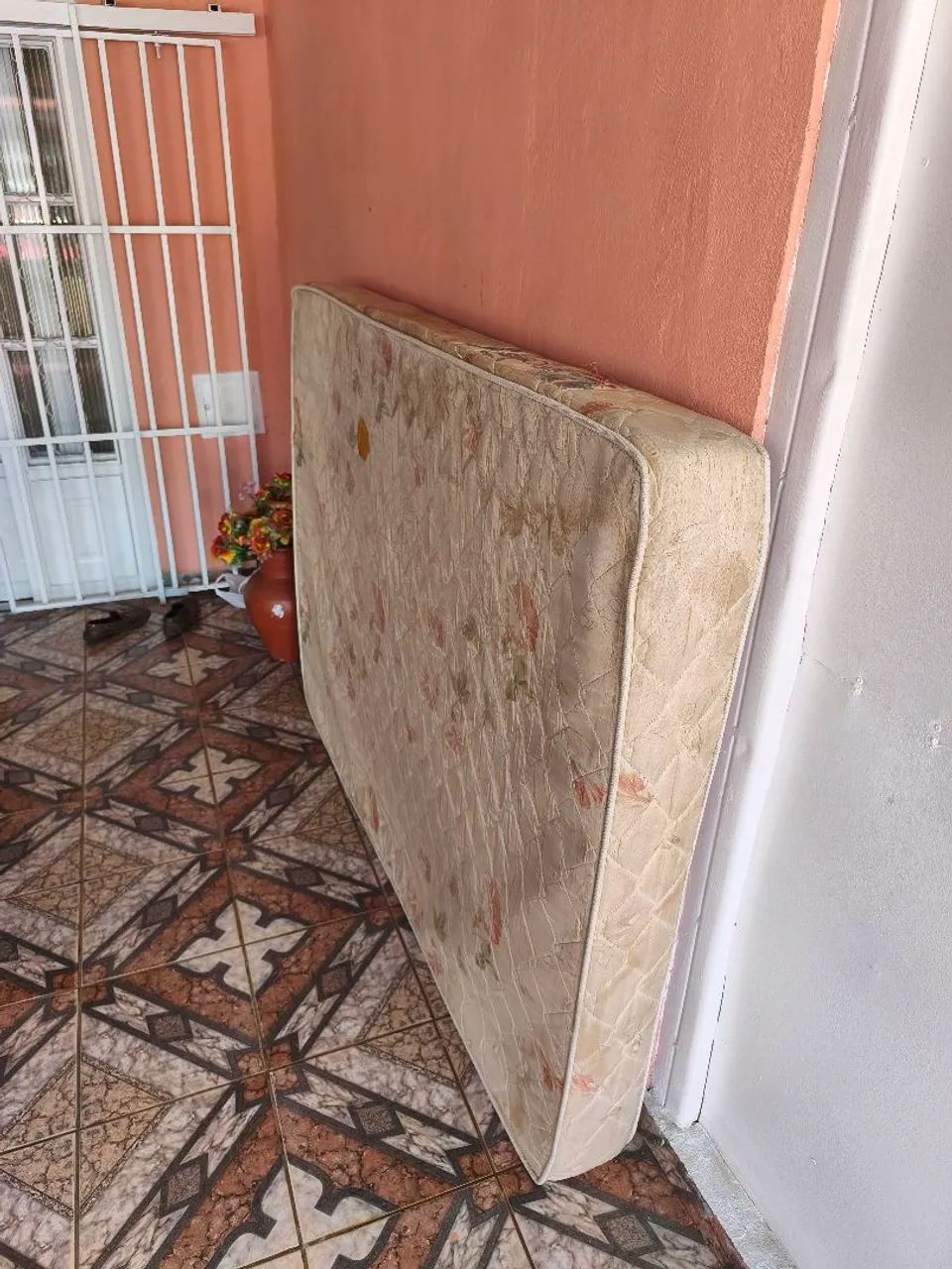 DOAÇÃO - COLCHÃO ORTOPÉDICO 