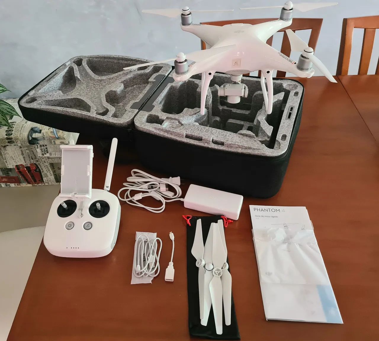 Drone Phantom 4 zerado e revisado.