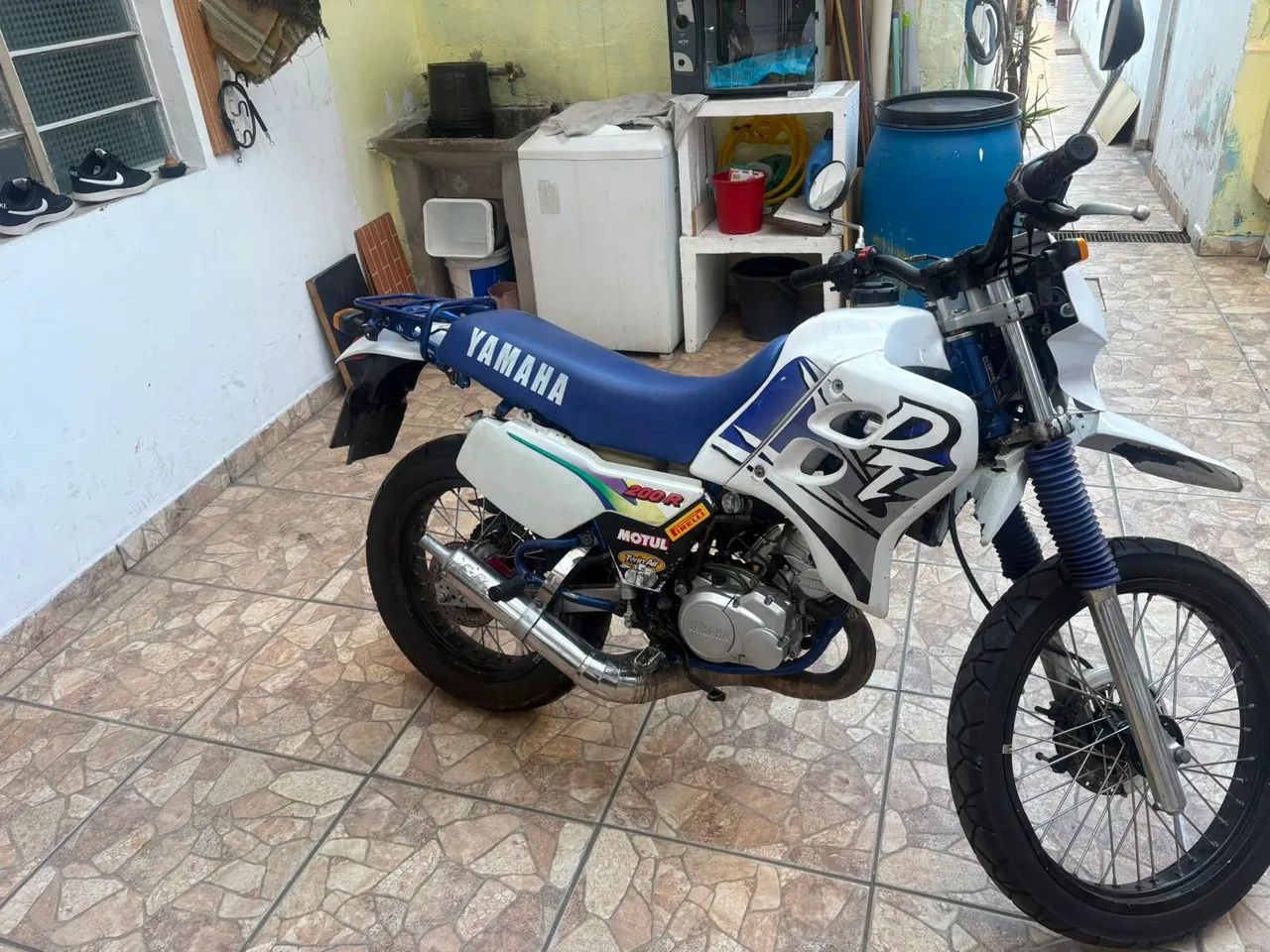 DT200R 1996 - Foto 2