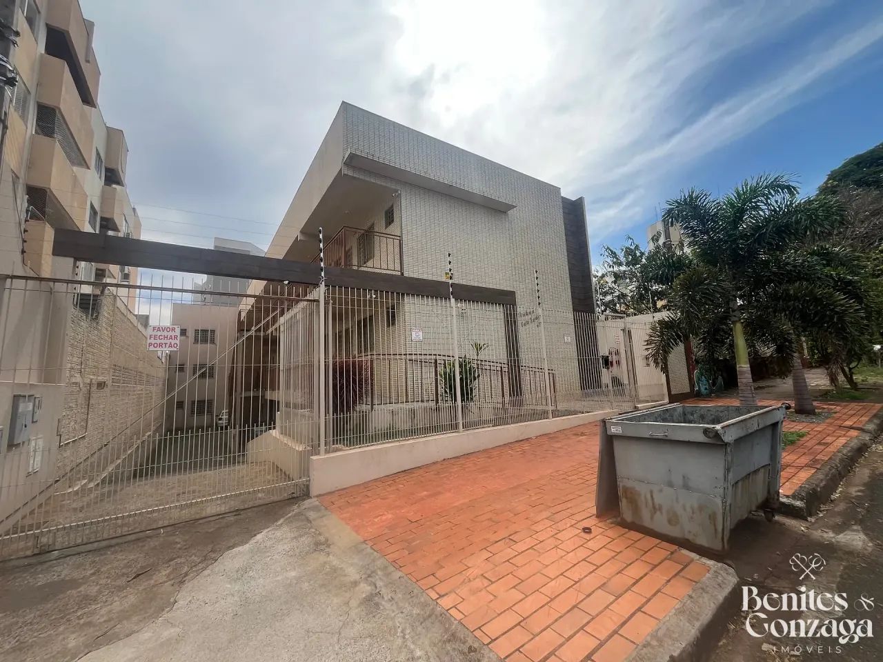 Kitnet para locação, Zona 07, Maringá, PR