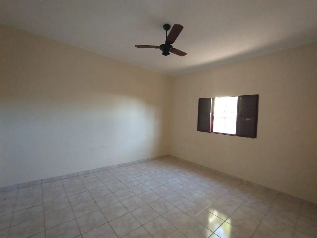 Casa a venda / aluga  - Foto 3