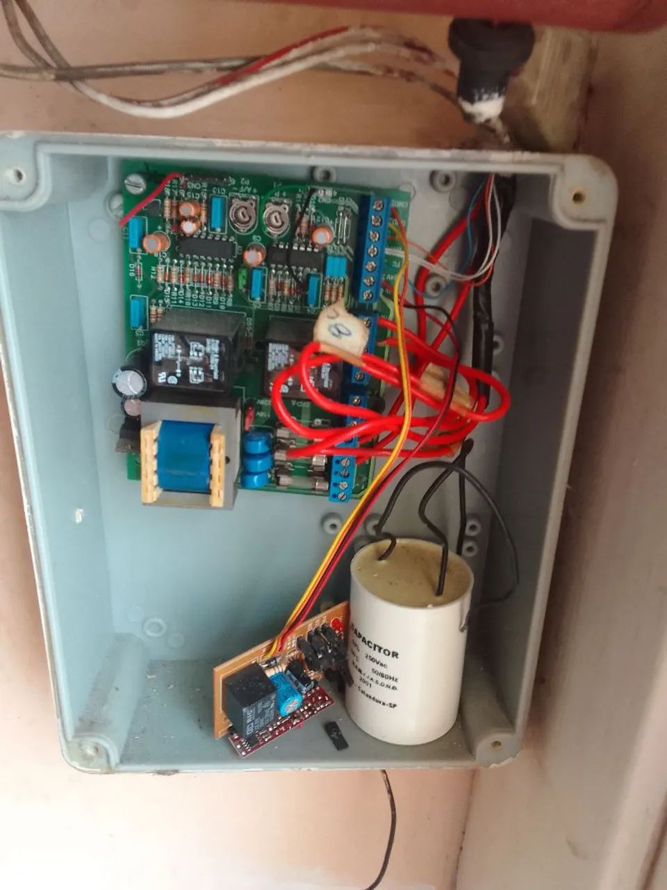 Motor  eletrônico para portão basculante Rossi - Foto 4