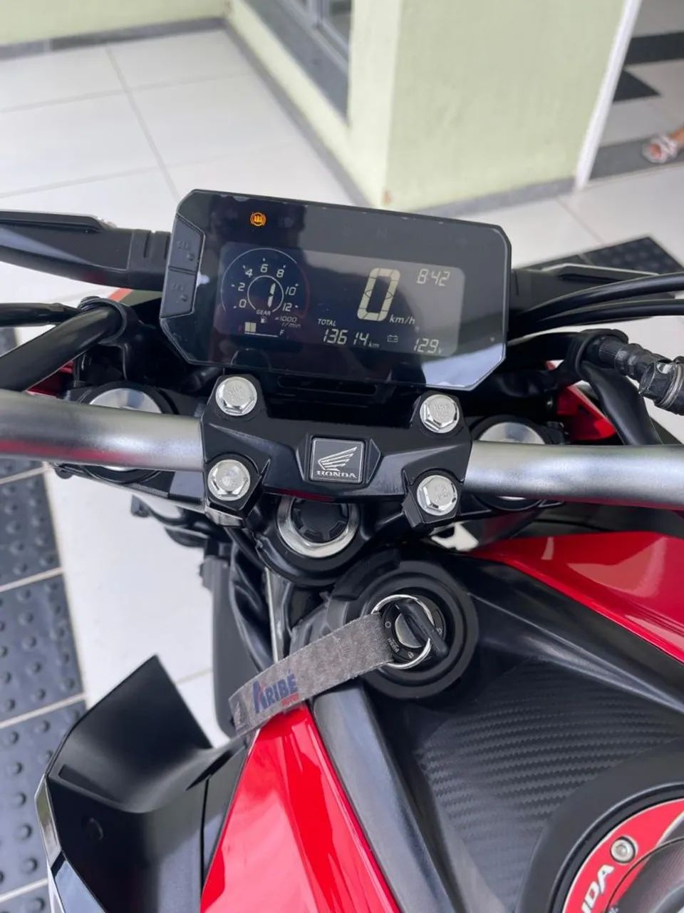Moto CB twister 300f com abs - Foto 4