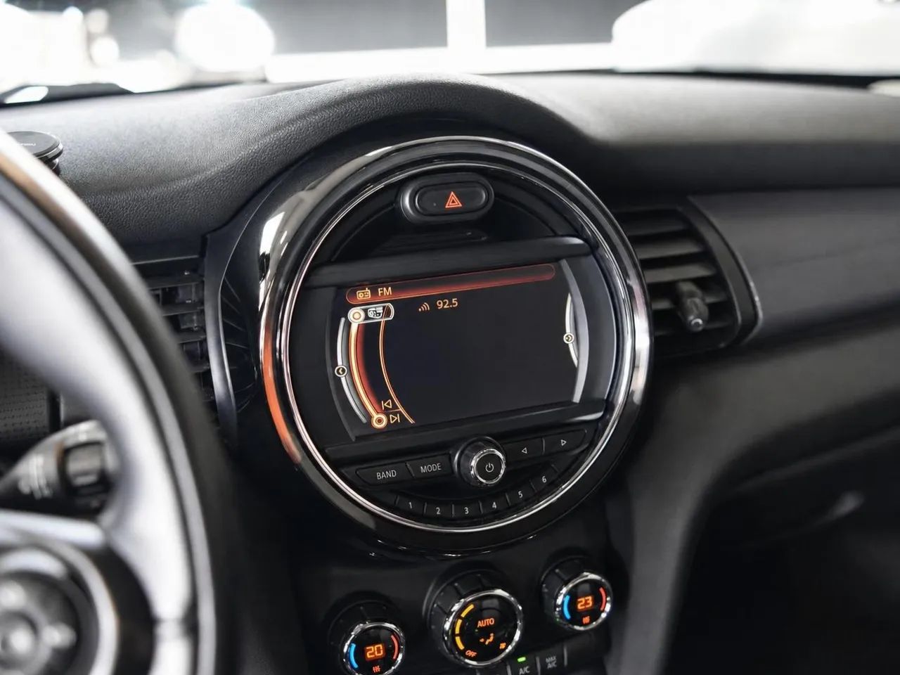 MINI Cooper 1.5 Turbo 12V 3p Aut., foto 11 de 17