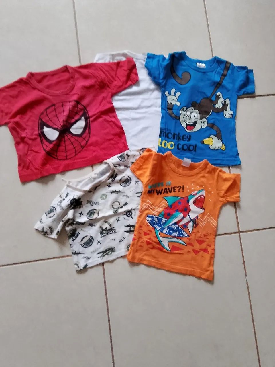 Lote de roupa menino 1/2 anos - Foto 3