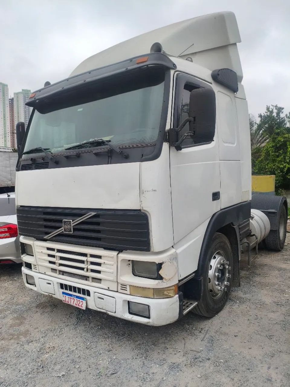 FH 12 ano 2001 aceito troca  - Foto 3