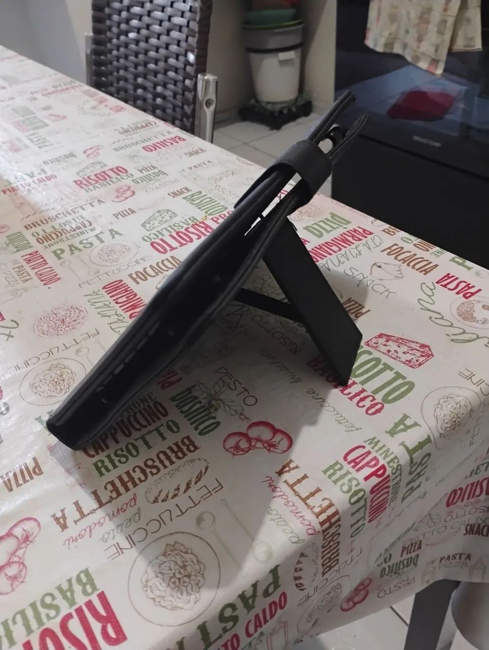 Capa com teclado para tablet  - Foto 3