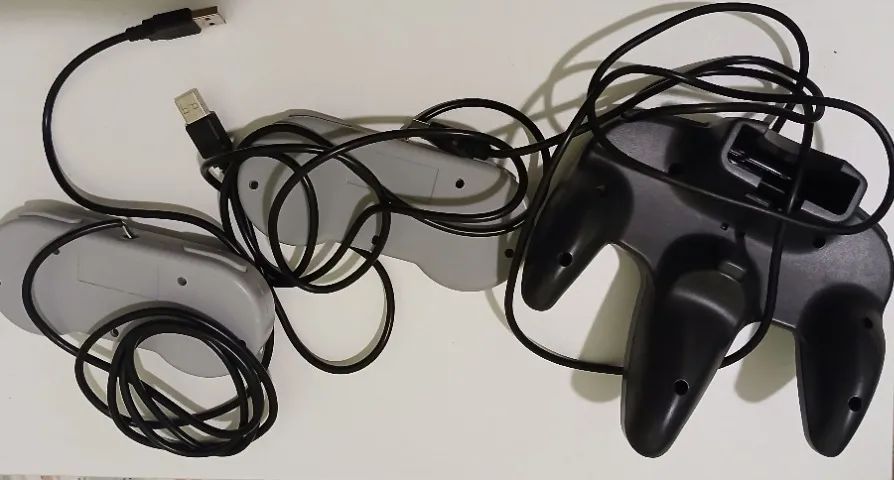 Lote Controles N64 e SNES - Foto 2