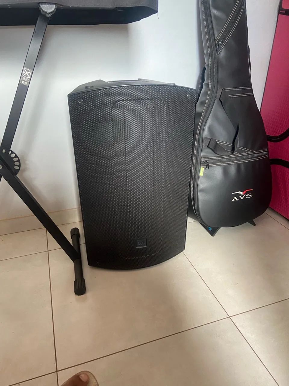 Caixa de som JBL Max 15