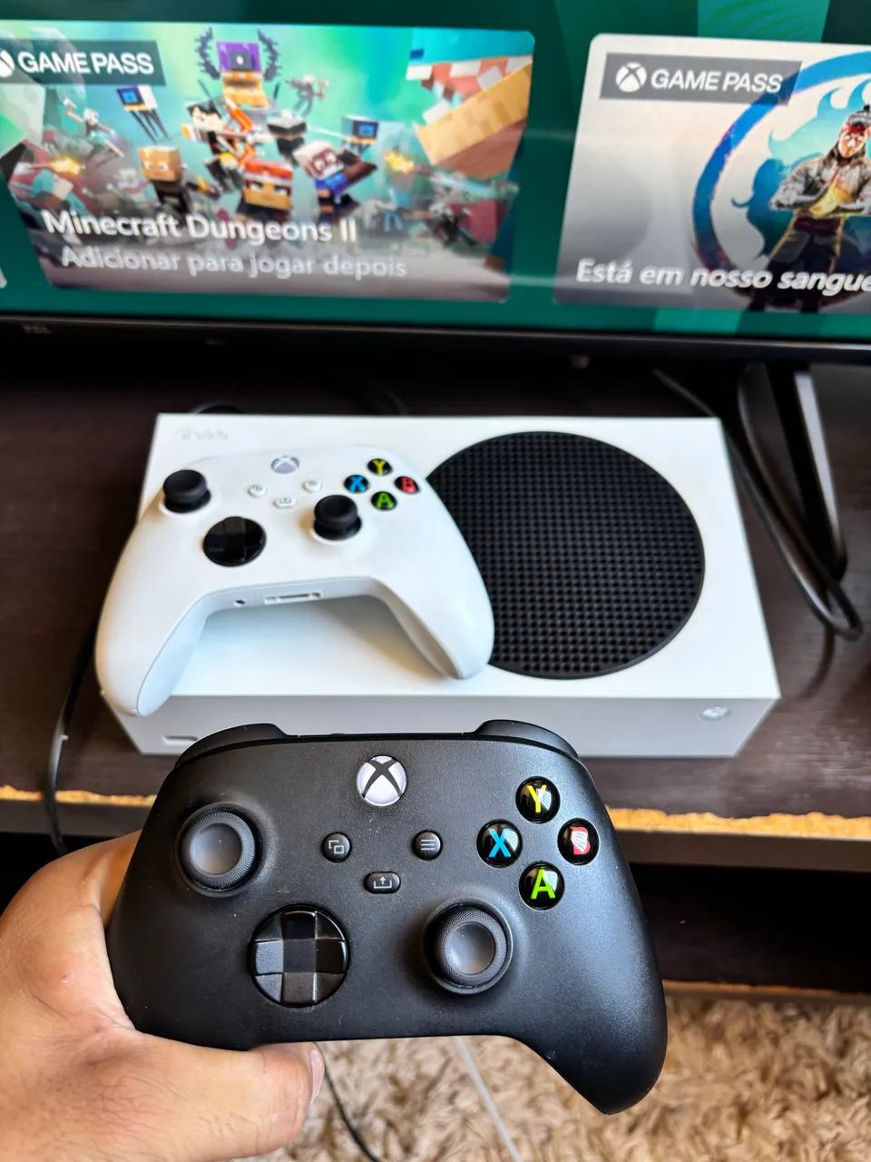 Xbox Series S 512G 2 Controles - Foto 4
