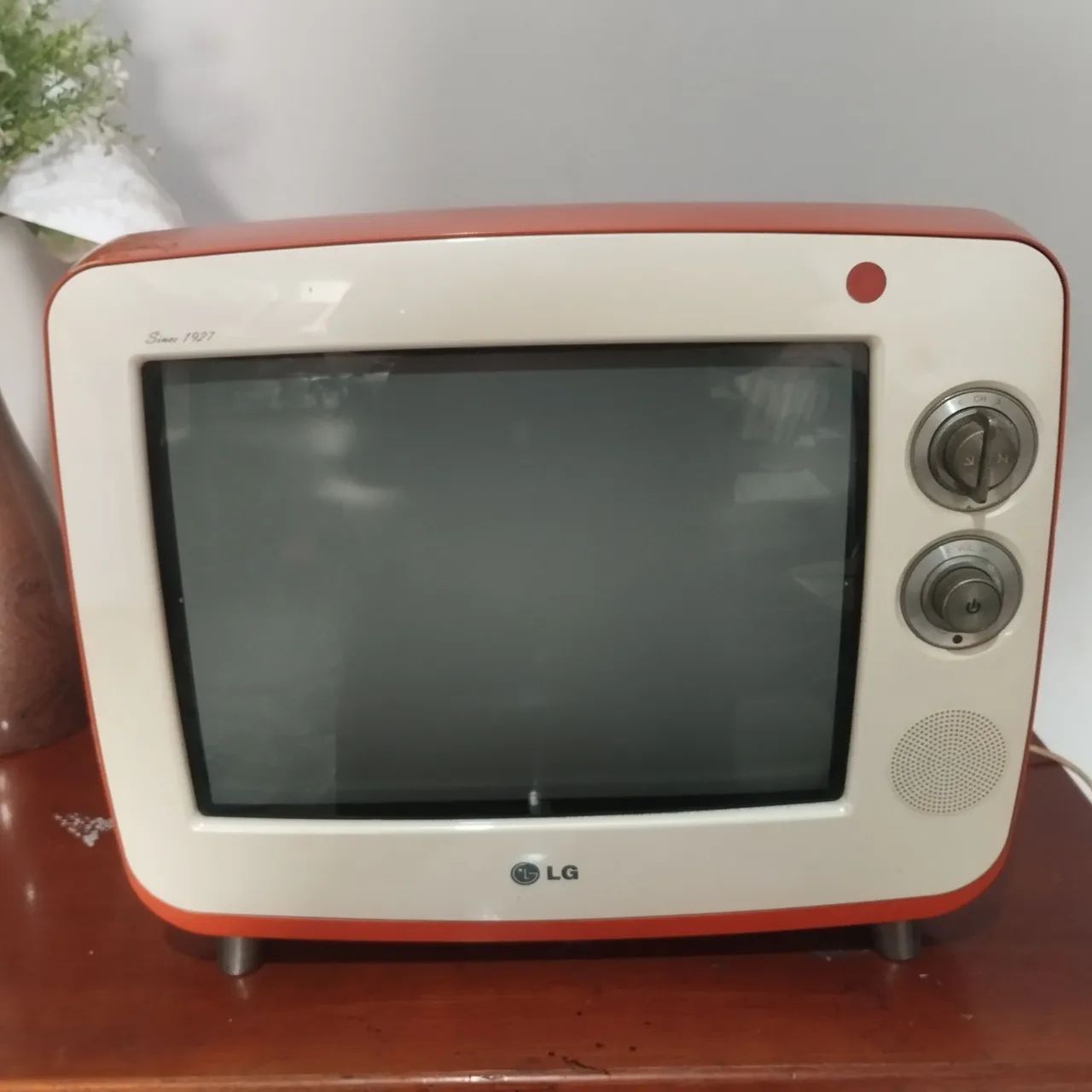 TV LG Retro Vintage  - Foto 3