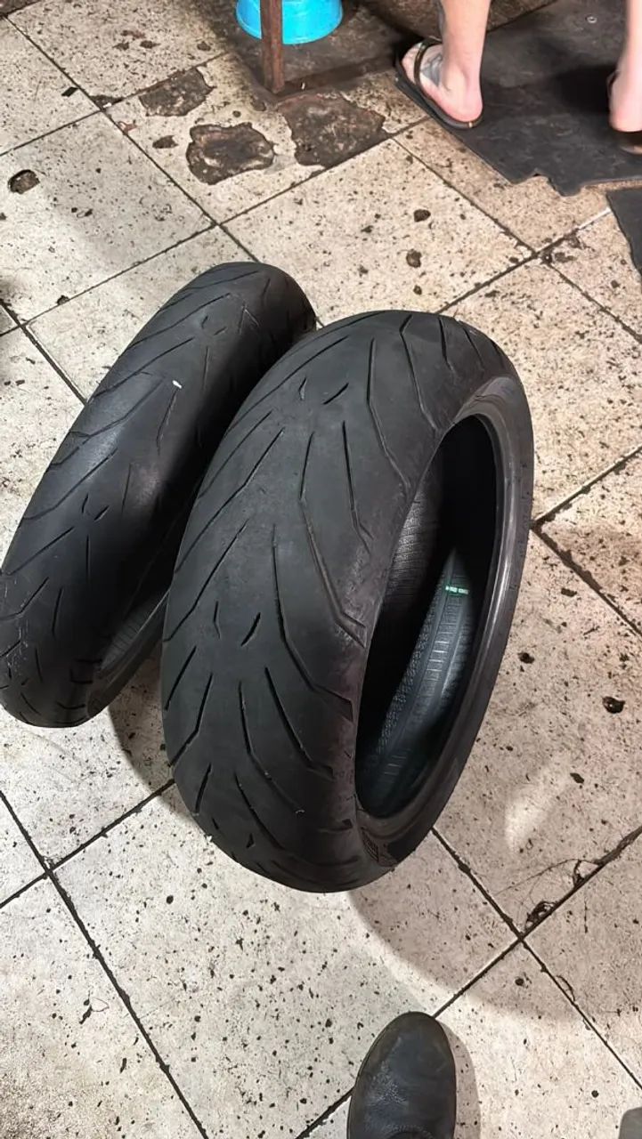 Par de Pneus Pirelli  - Foto 3