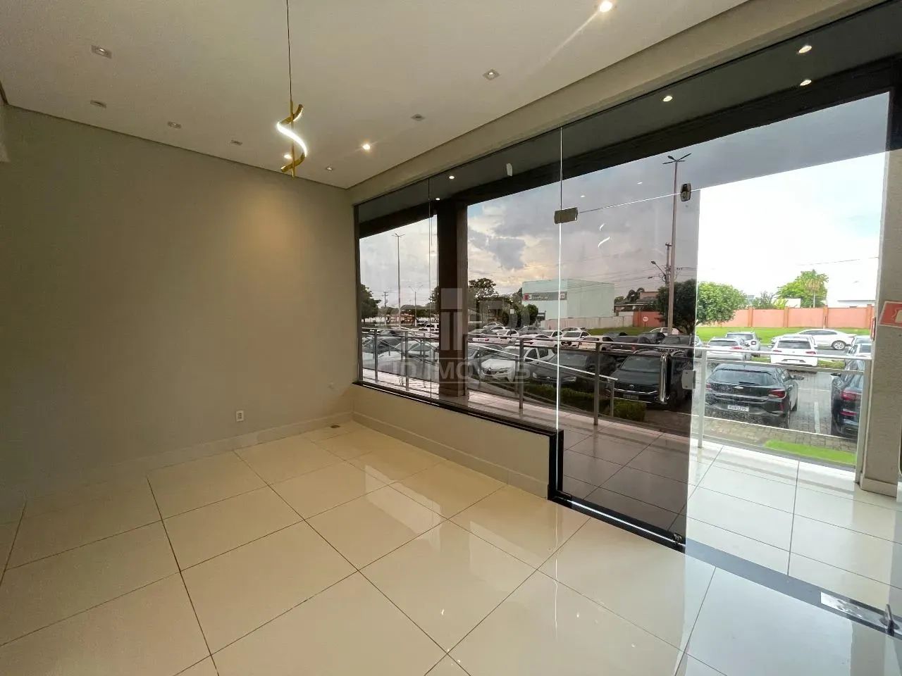 Sala Comercial com Mezanino na Galeria Alpha Mall 2 - Foto 4