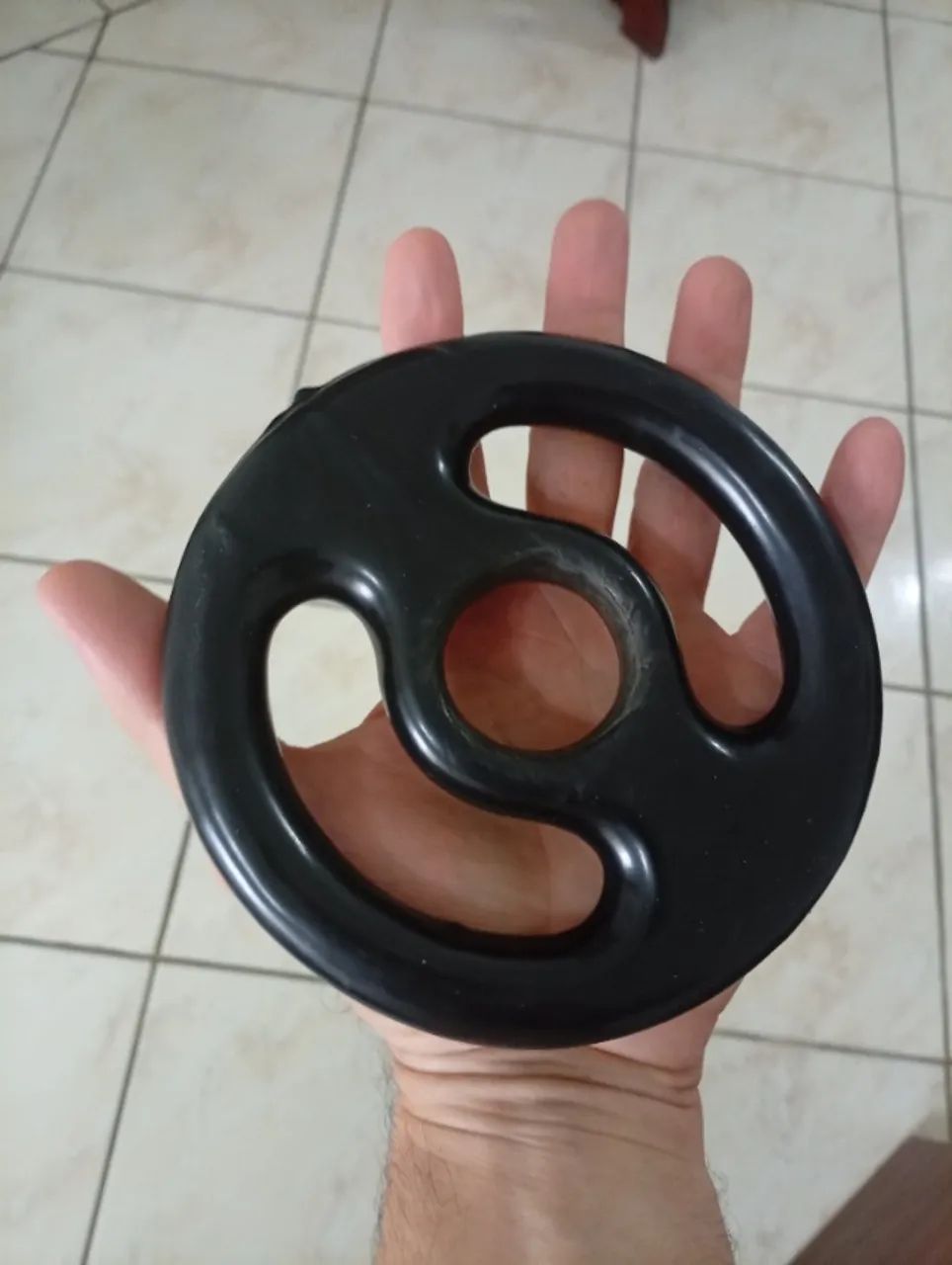 VENDO 4 ANILHAS DE 1 KG - Foto 2