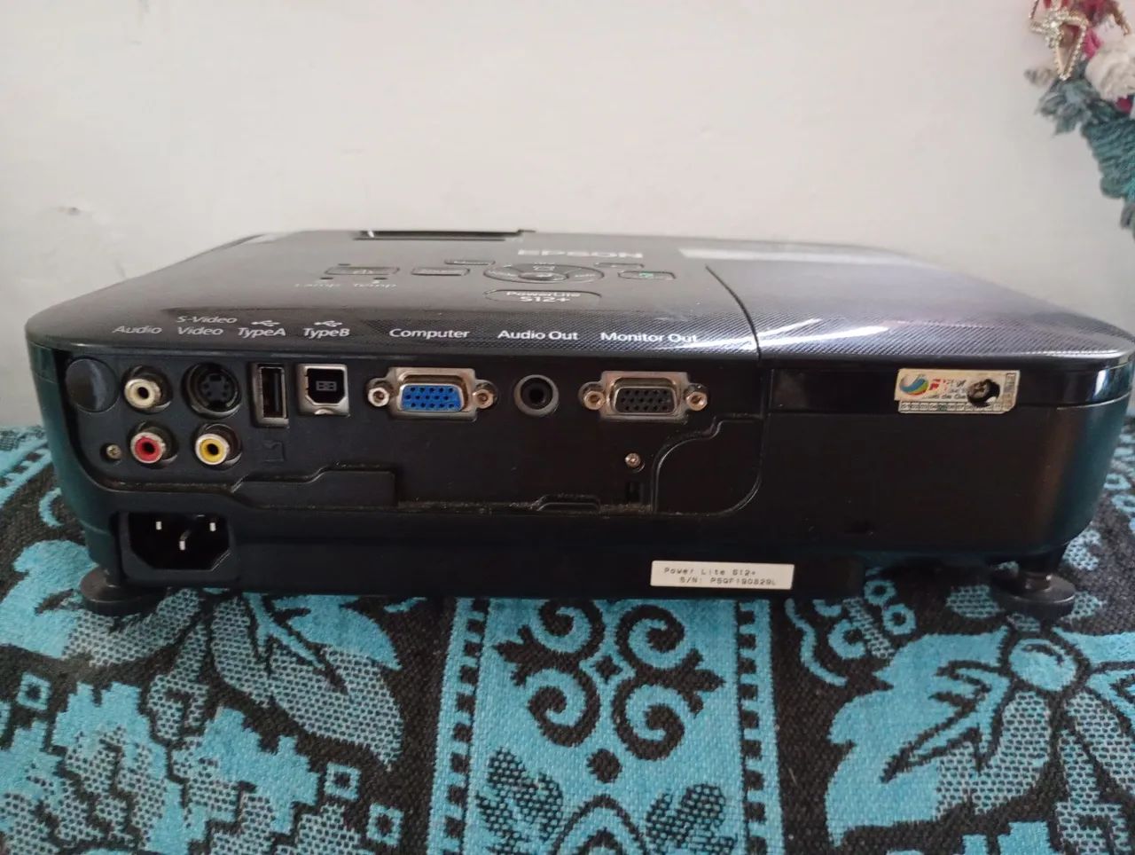 Vendo projetor Epson S12 - Foto 2