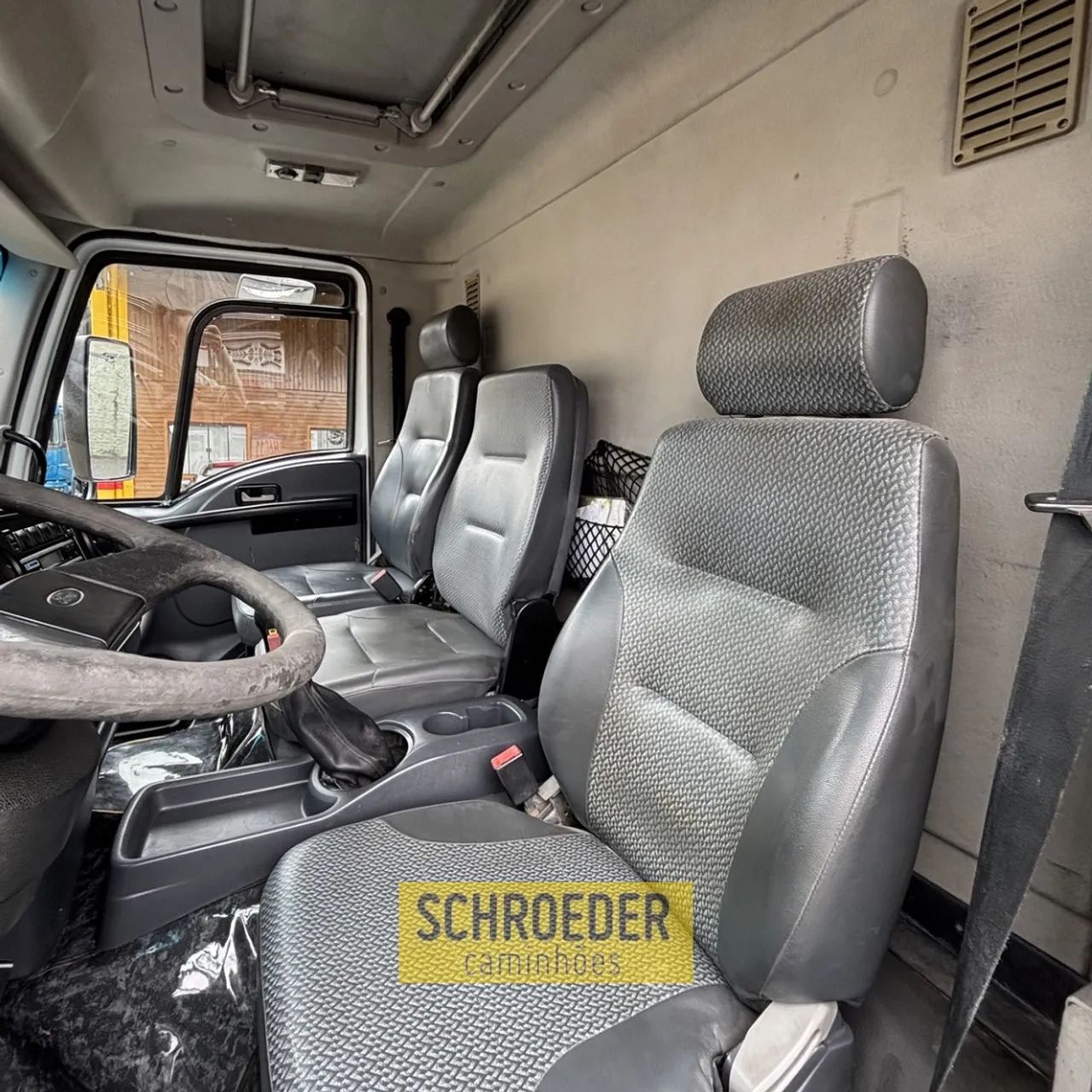 Ford cargo 1317 - Foto 4