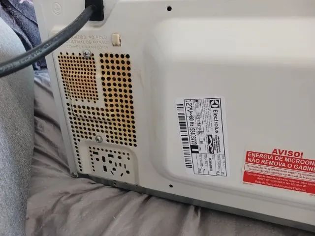Microondas Eletrolux MTO30 127V 20L - Foto 5