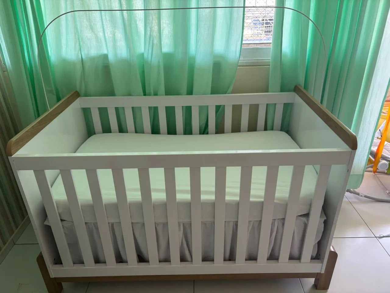 Berço Padrão Branco e Jequitibá Henn Ternura - Foto 2