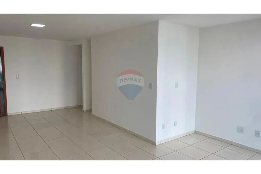 Luxo e Conforto em Recife: 4 Quartos, Vaga e Piscina - Foto 4