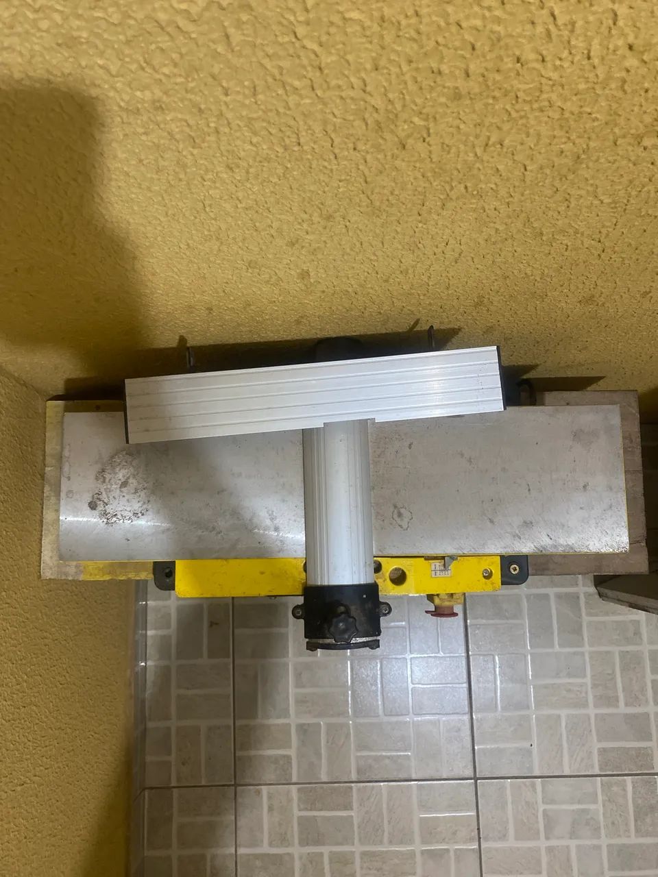 Plaina Desempenadeira de Bancada de 6 Polegadas (1800W) - Foto 2