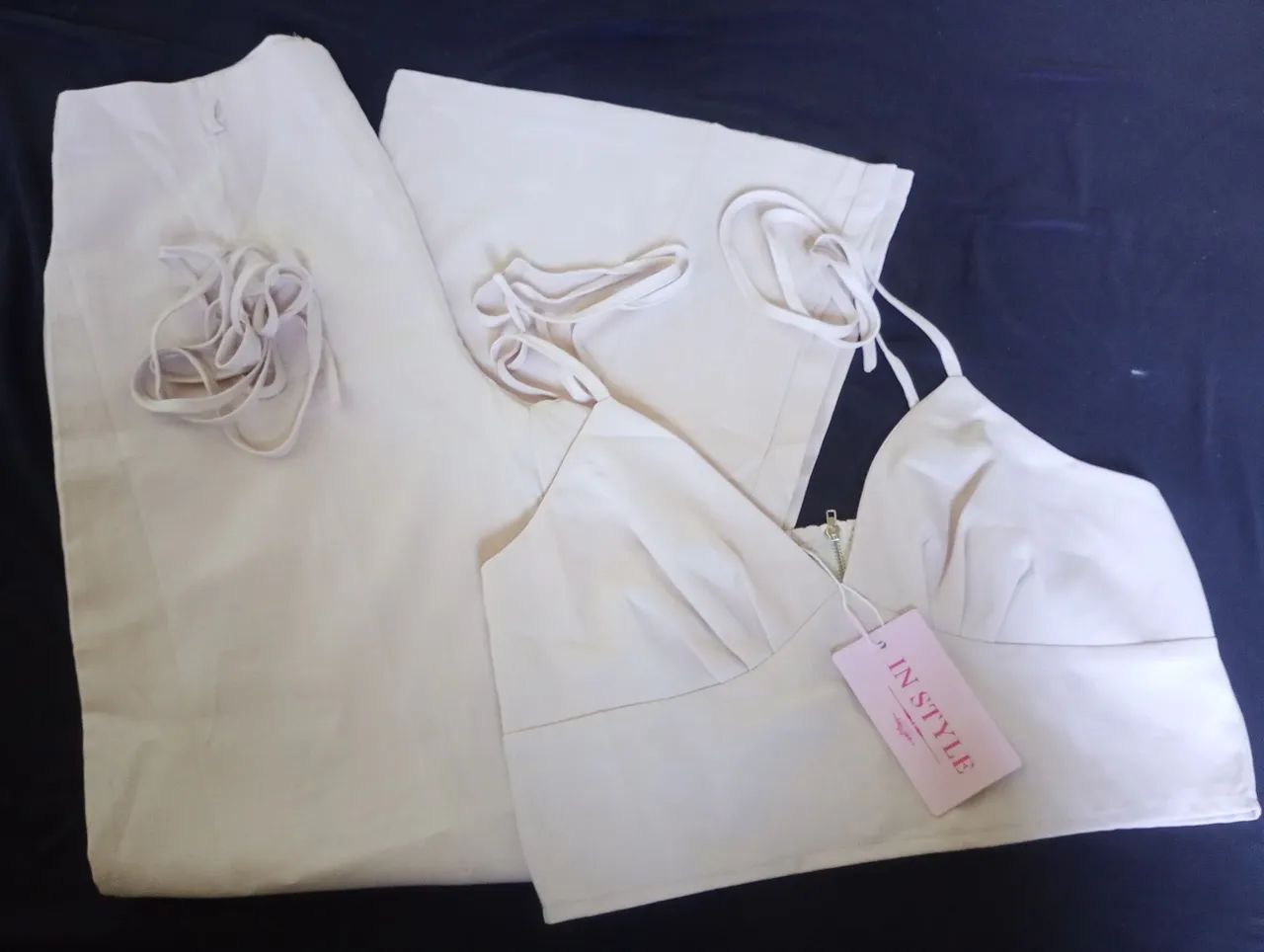 Conjunto de alfaiataria elegante com calça pantalona e cropped - Foto 3