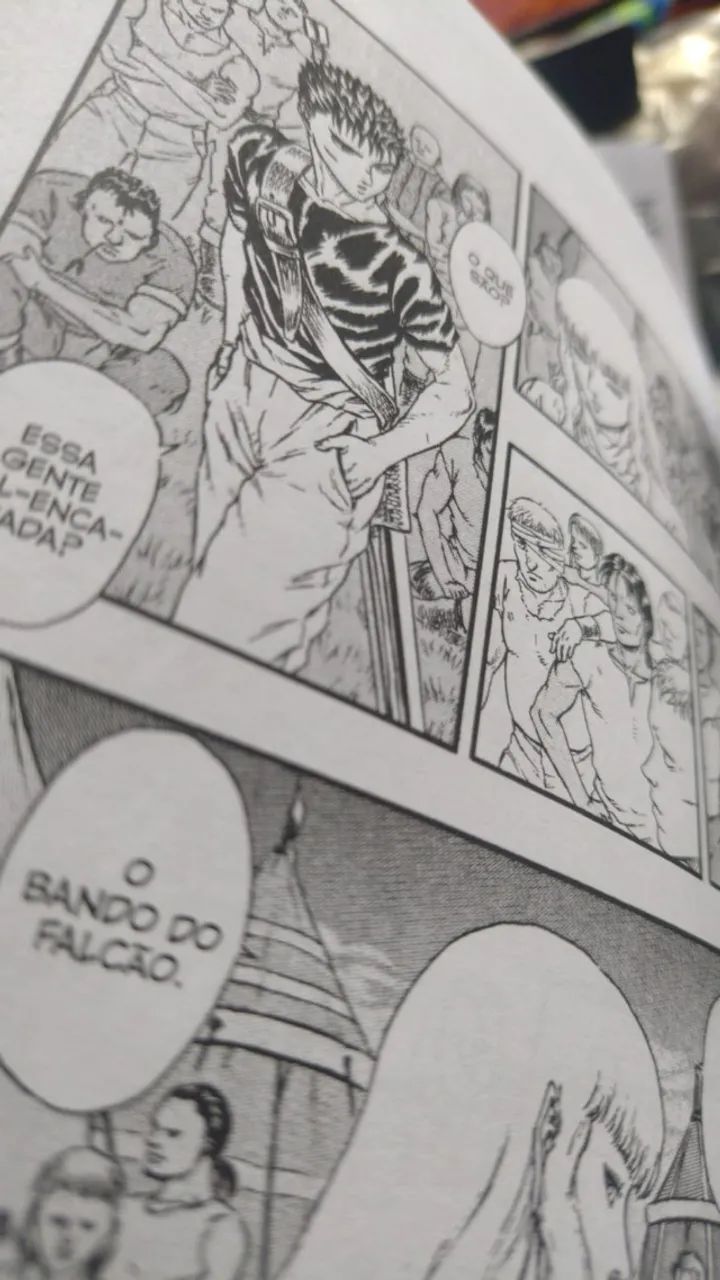                                                              Berserk 4 - Foto 2