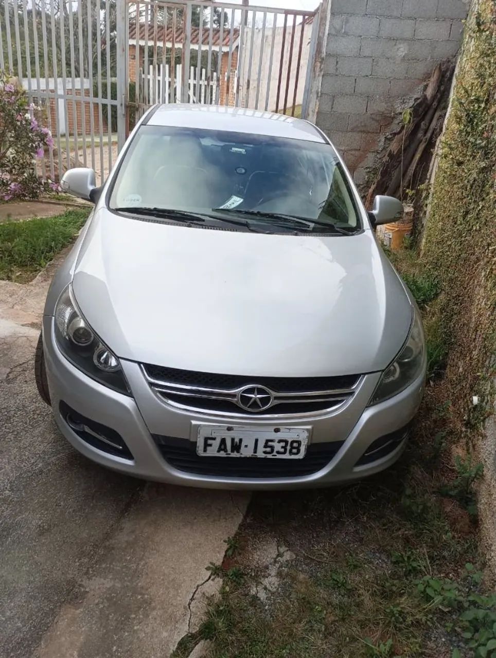 Carro Jac J5 - Foto 3