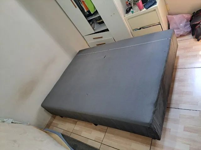 Box para cama de casal (sem colchão)