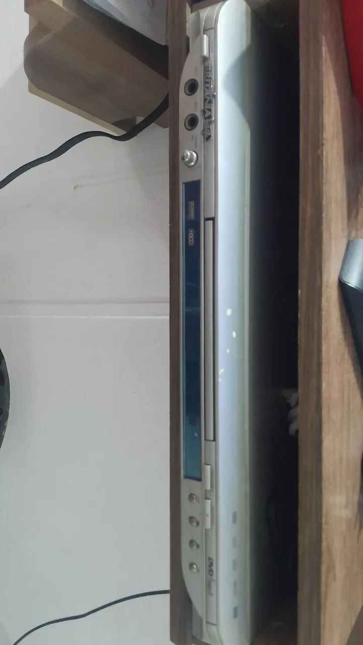 DVD player 