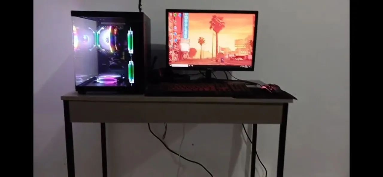 Setup Gamer Completo - PC + Monitor + Mesa + Teclado e Mouse - Foto 2