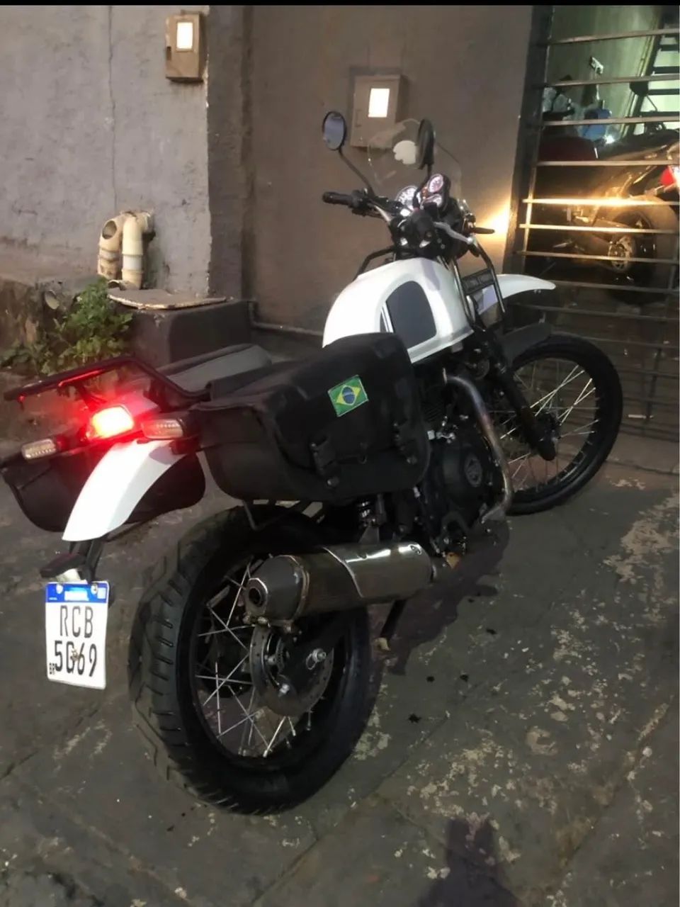 Himalayan 411 - Foto 5