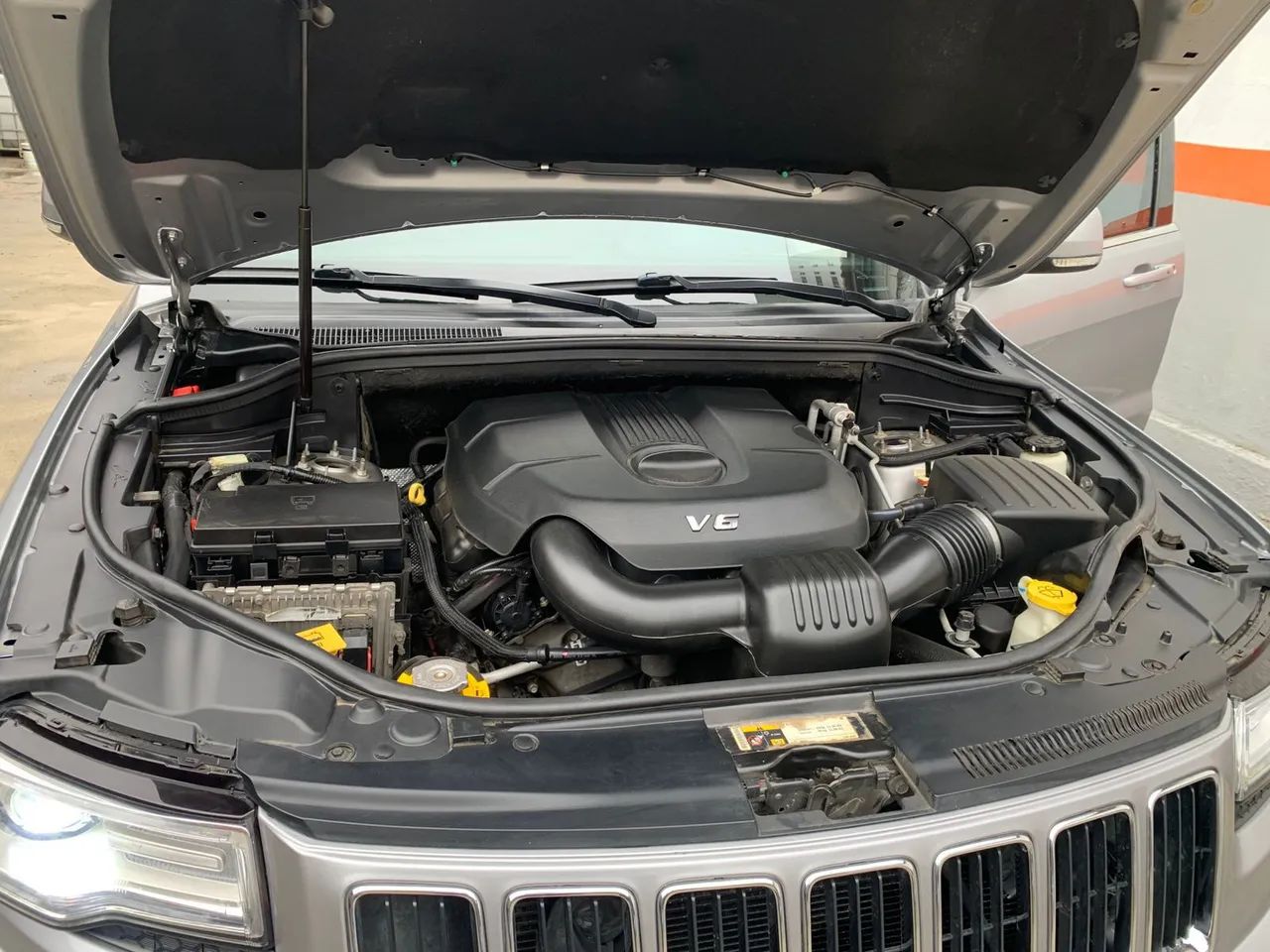 Jeep Grand Cherokee Grand Cherokee Laredo 3.6 4x4 V6 Aut. 2014