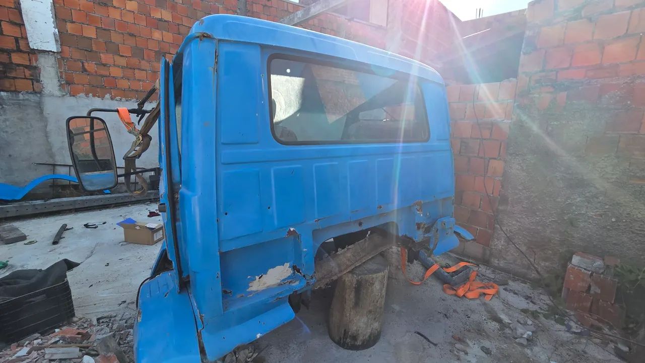 Cabine caminhão vw  - Foto 4