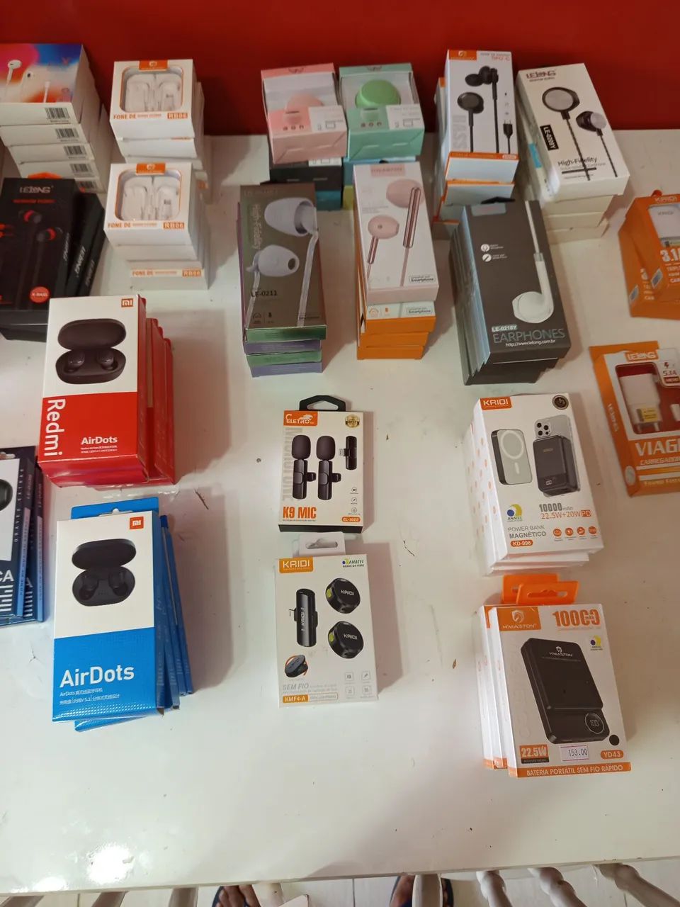 Fones e carregadores 