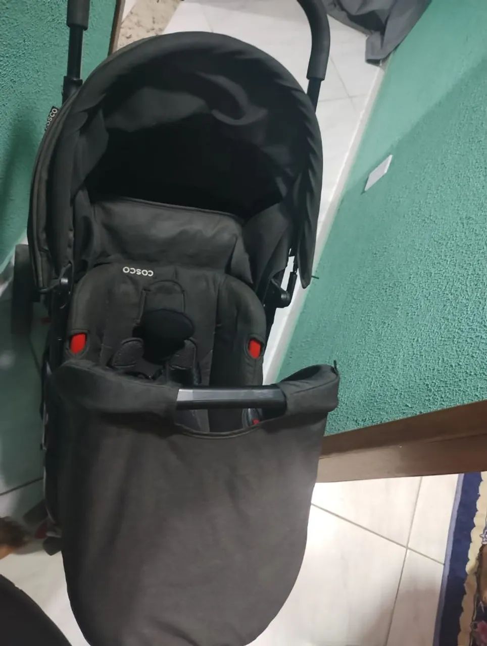 Carrinho de bebê cosco com bebê conforto  - Foto 4