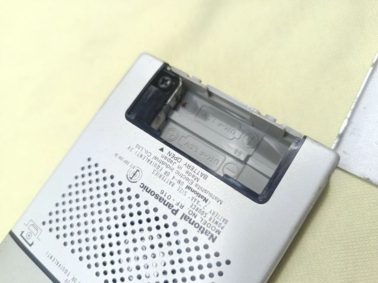Radio Panasonic RF-016 da década de 70 am e FM - Foto 3