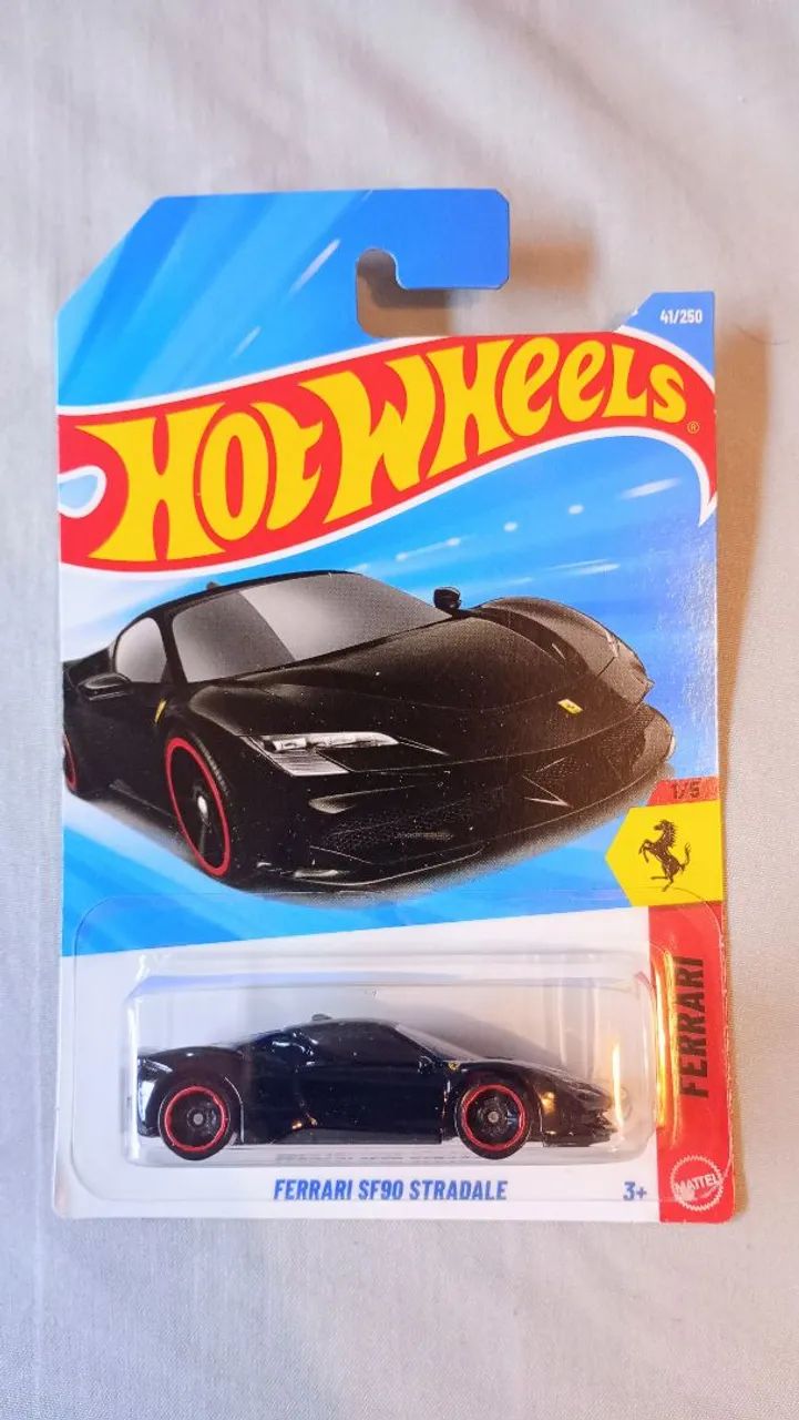 Carrinho Hotwheels Ferrari 