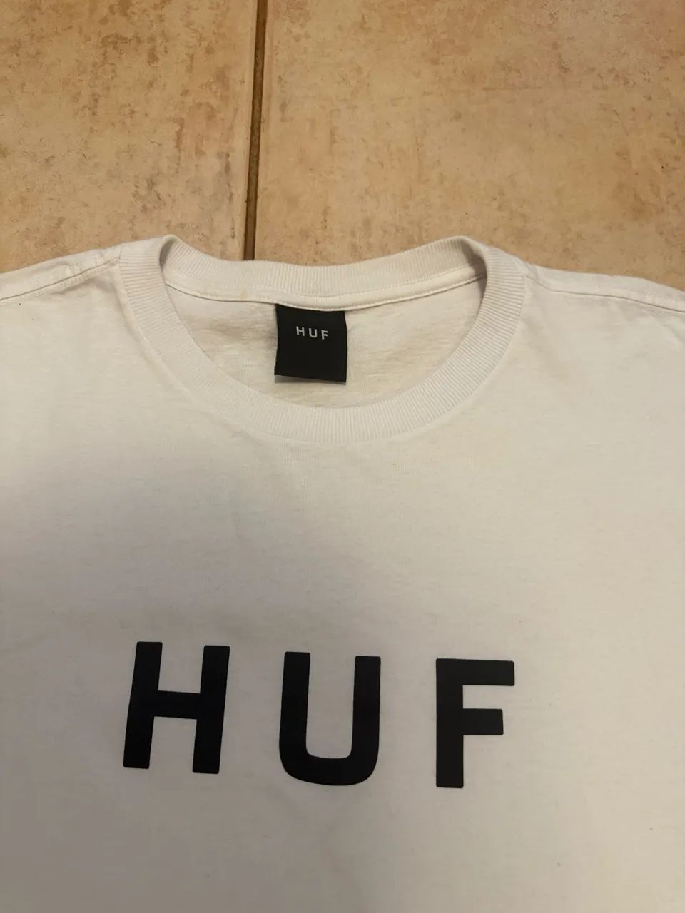Camiseta HUF - Foto 2