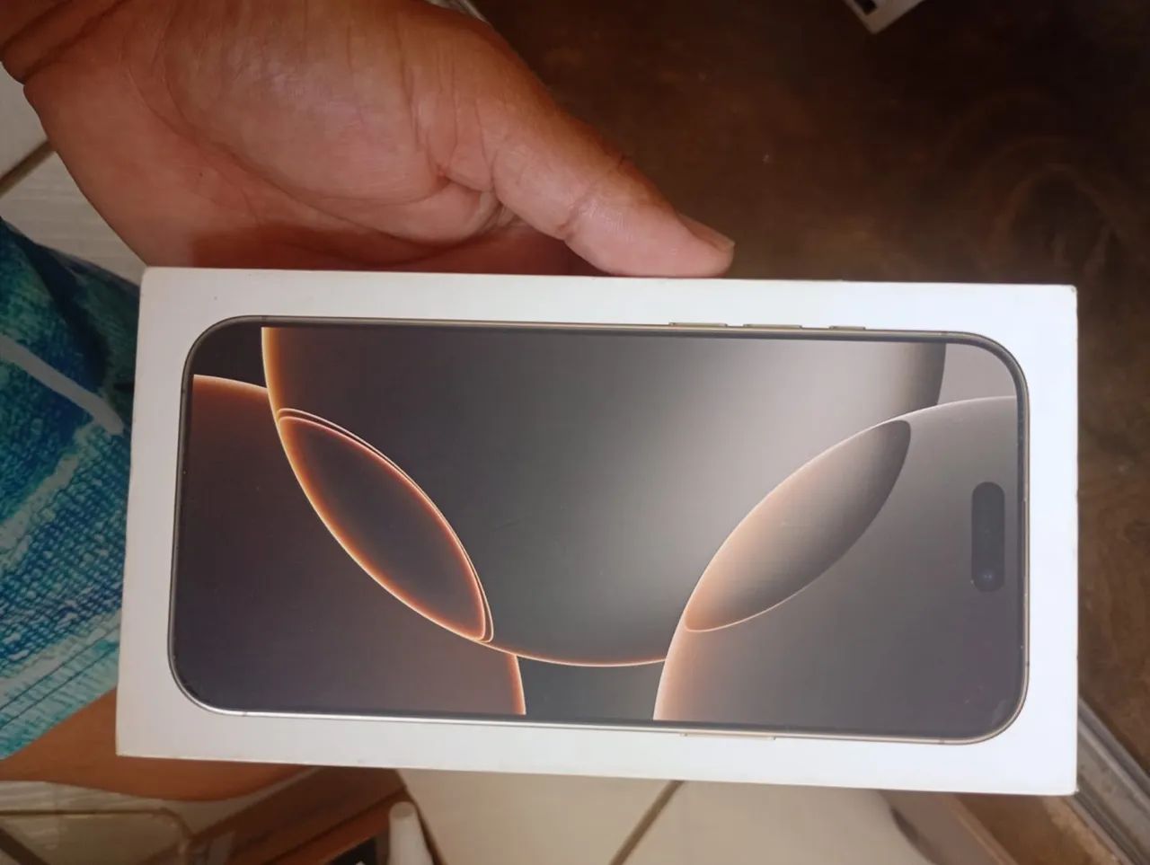 Vendo celular iPhone 16 pro max semi novo excecente - Foto 3
