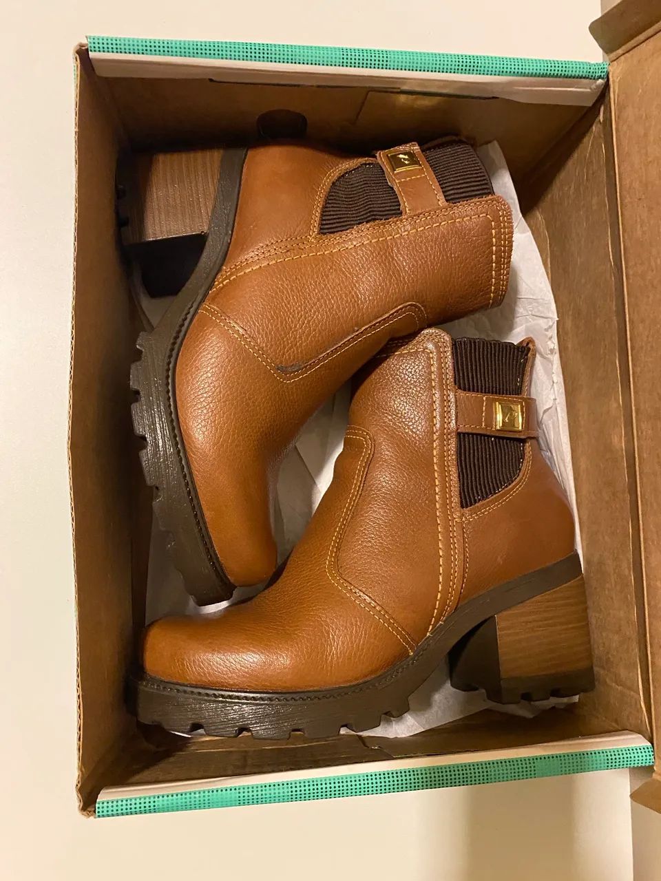 Bota de marca pegada - Foto 5
