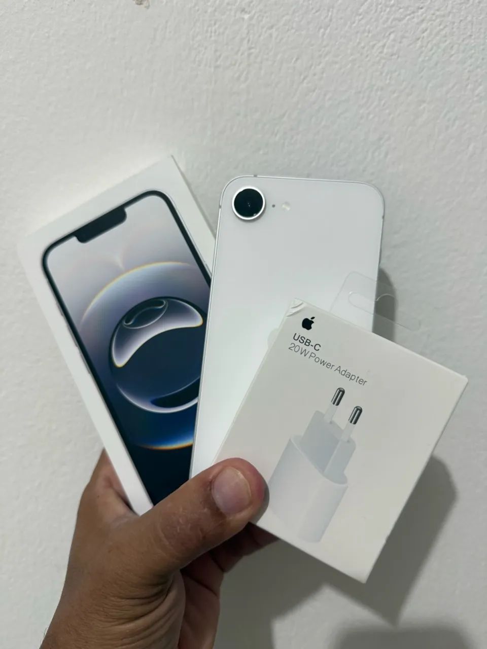 iPhone 16e de 128gb bateria 100% - Celulares e Smartphones