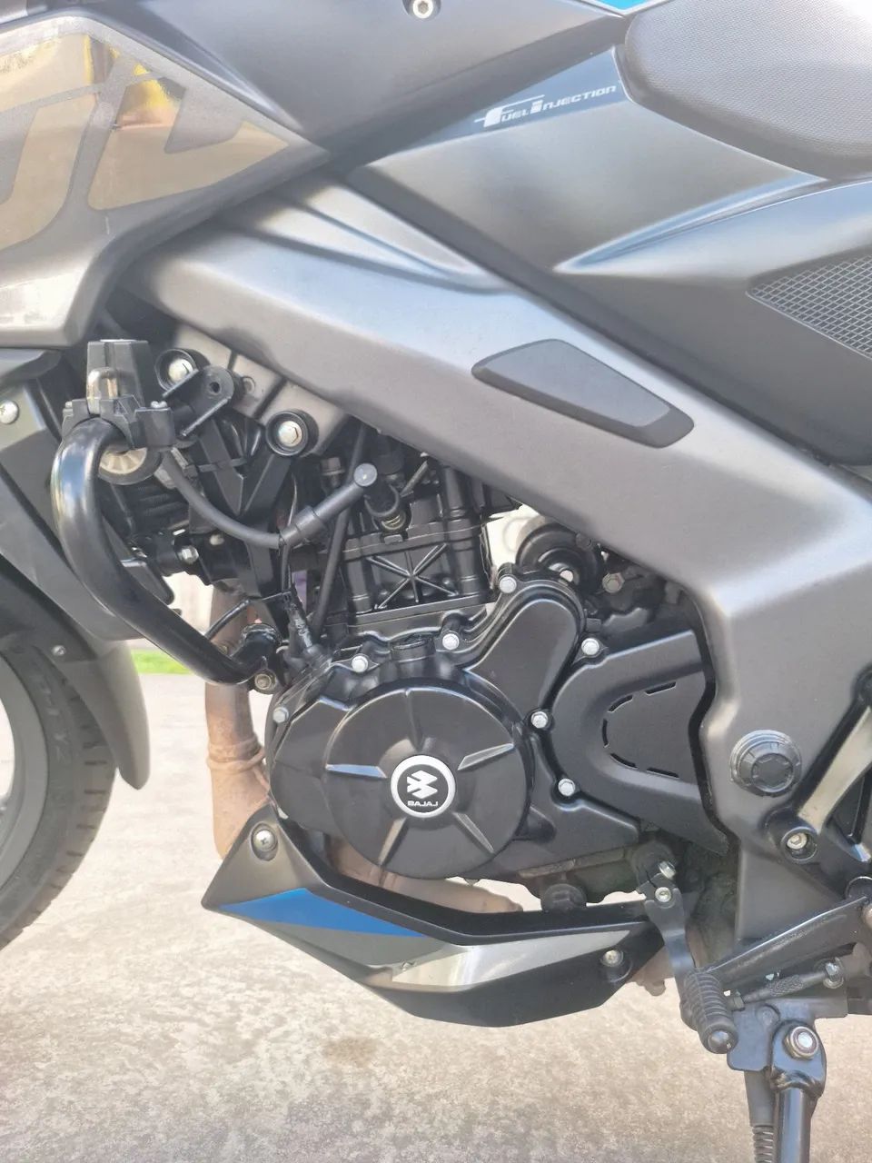 Bajaj Dominar 200 2025 - Foto 5