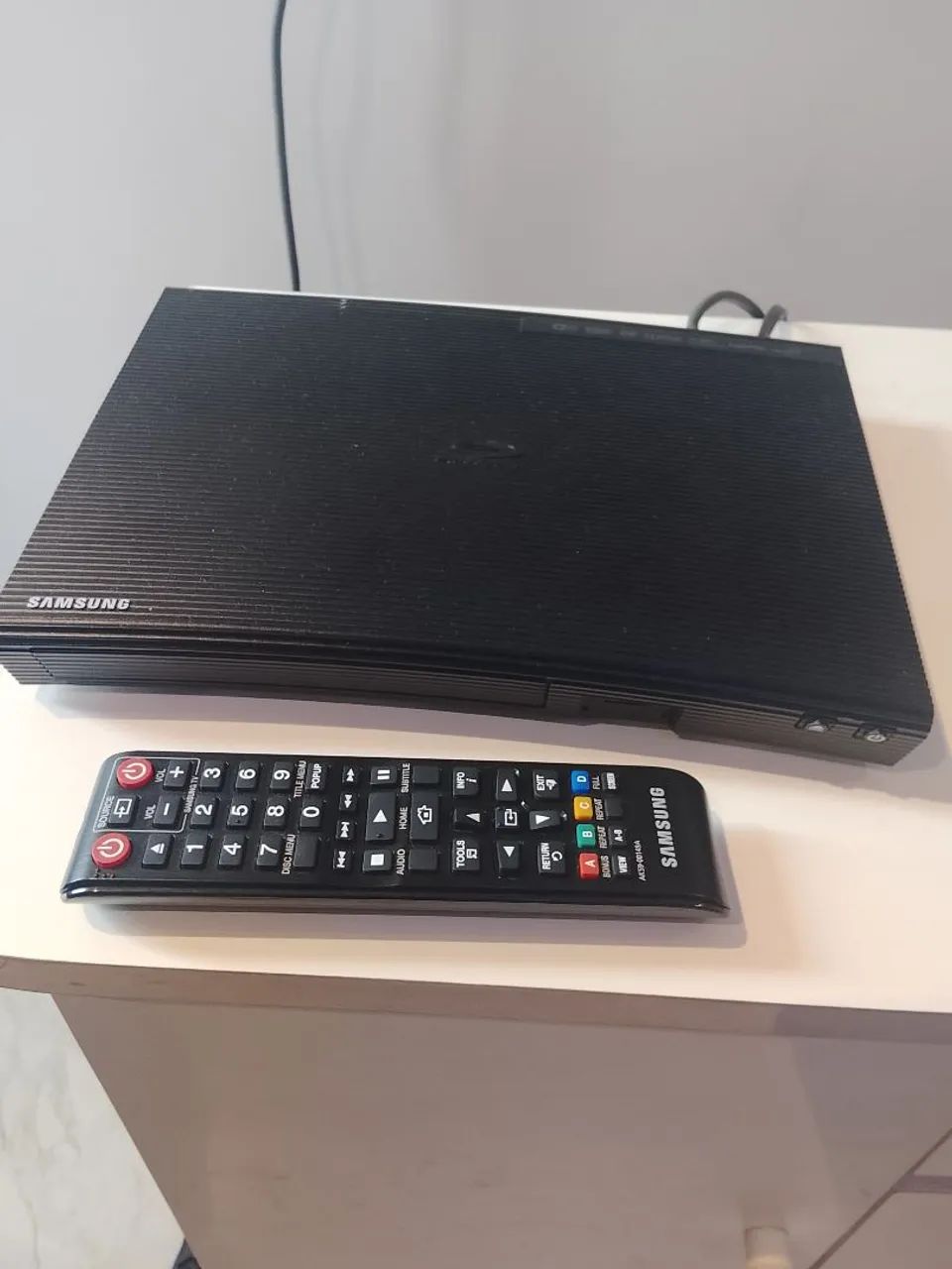 Aparelho Blu-ray com controle original funcionando perfeito  o USB 