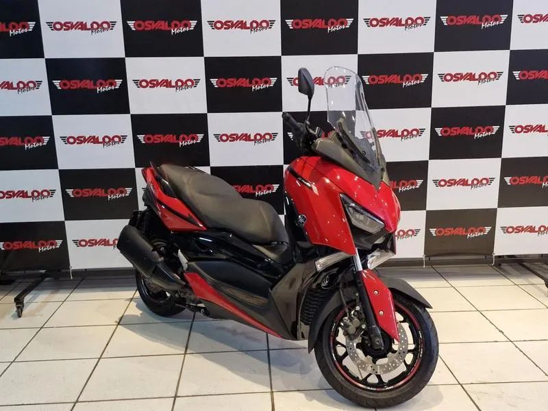 YAMAHA XMAX 2024