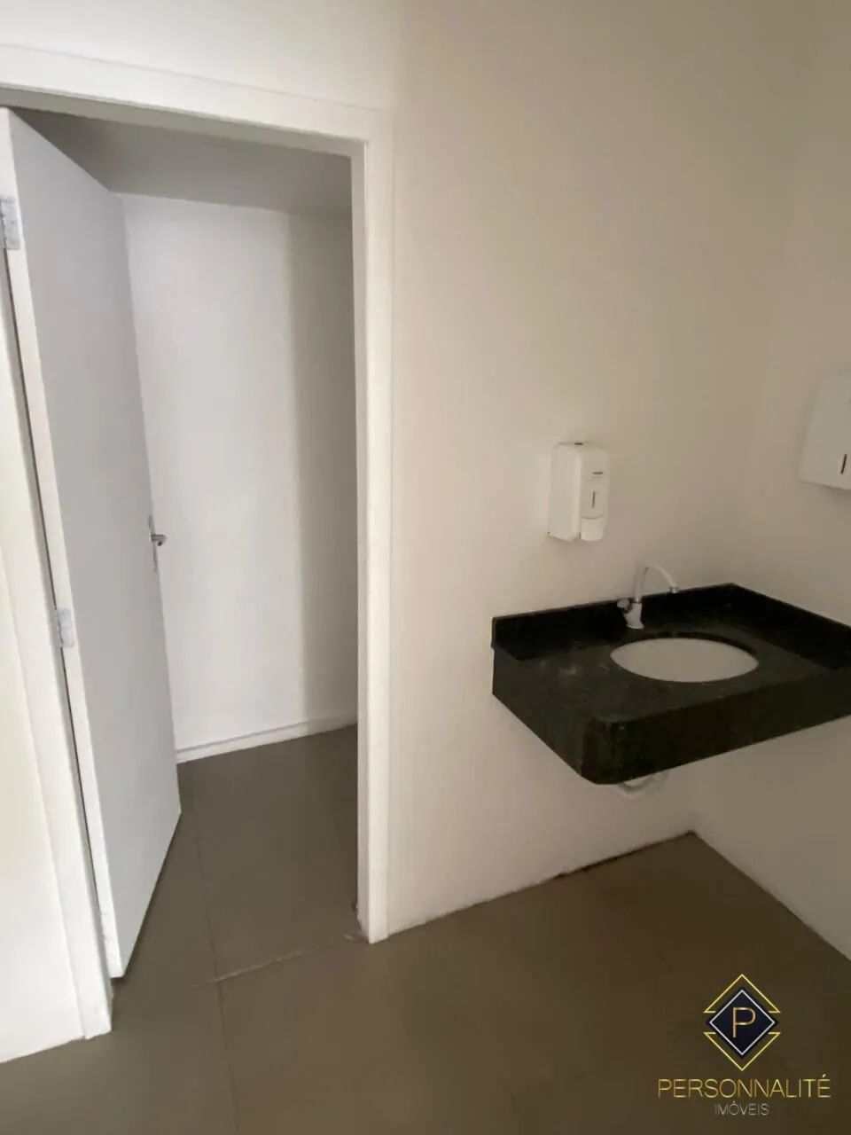 Sala Comercial a Venda Balneario Camboriu - Foto 4