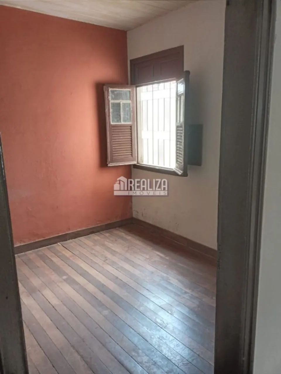 Casa à Venda no Centro de Uberaba - Oportunidade Única! - Foto 4