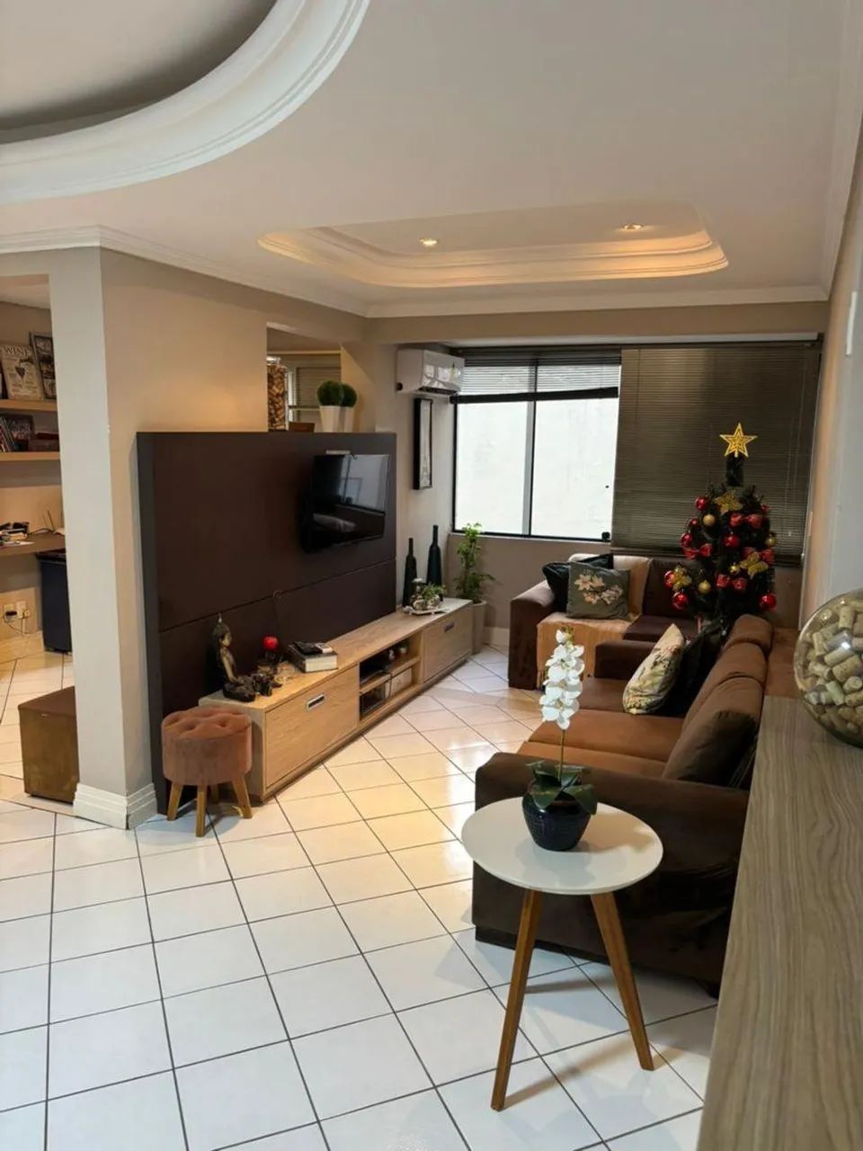 Apartamento (Padrão), com 3 quartos e 2 banheiros à Venda, 110 m² em Criciúma/SC - Foto 2