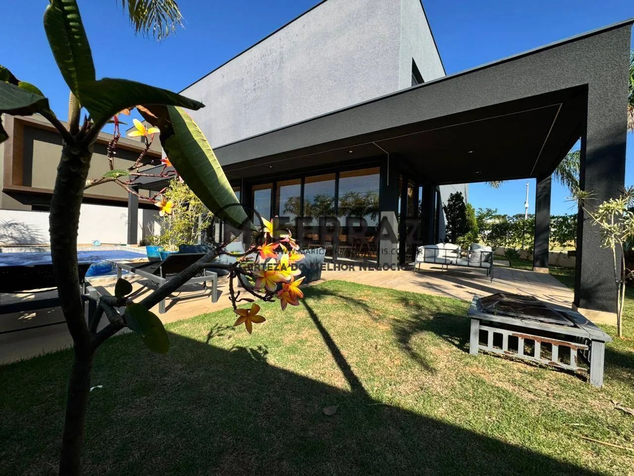 Casa à venda com 5 suítes no Alphaville Nova Esplanada 4